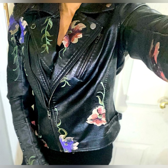 🌺GREAT CONDITION Colleen Lopez |Faux Leather Jacket | Size: XS | Black/Floral - Picture 1 of 14